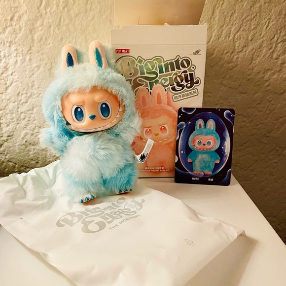 POP MART THE MONSTERS - Labubu - Big Into Energy - BIE - Hope - Picture 3 of 6